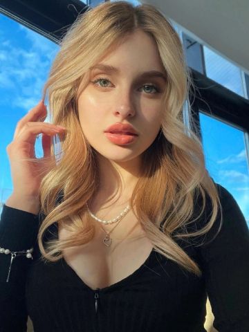 Проститутка Алиана